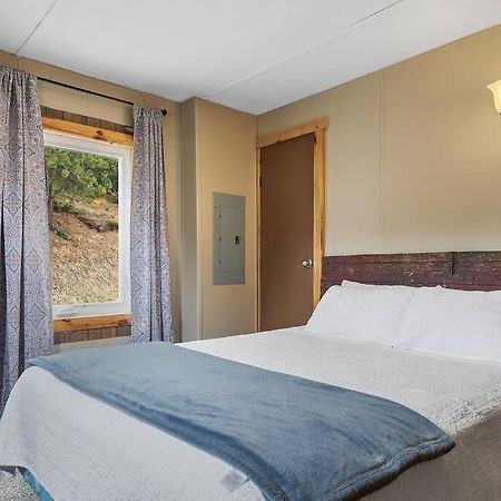 Blue Pine Retreat Villa Lead Екстериор снимка