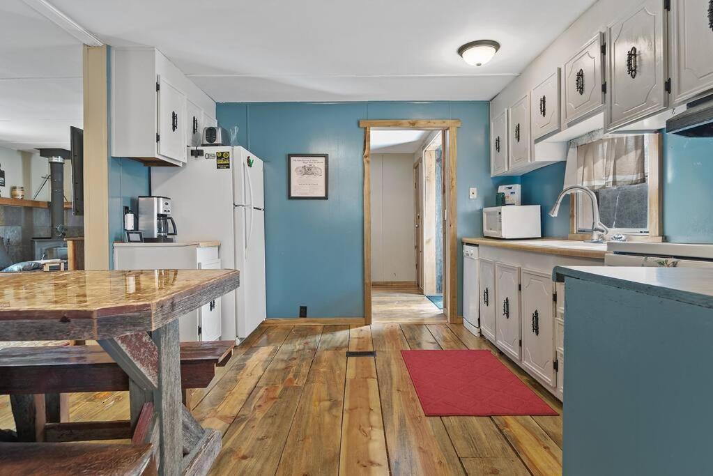 Blue Pine Retreat Villa Lead Екстериор снимка